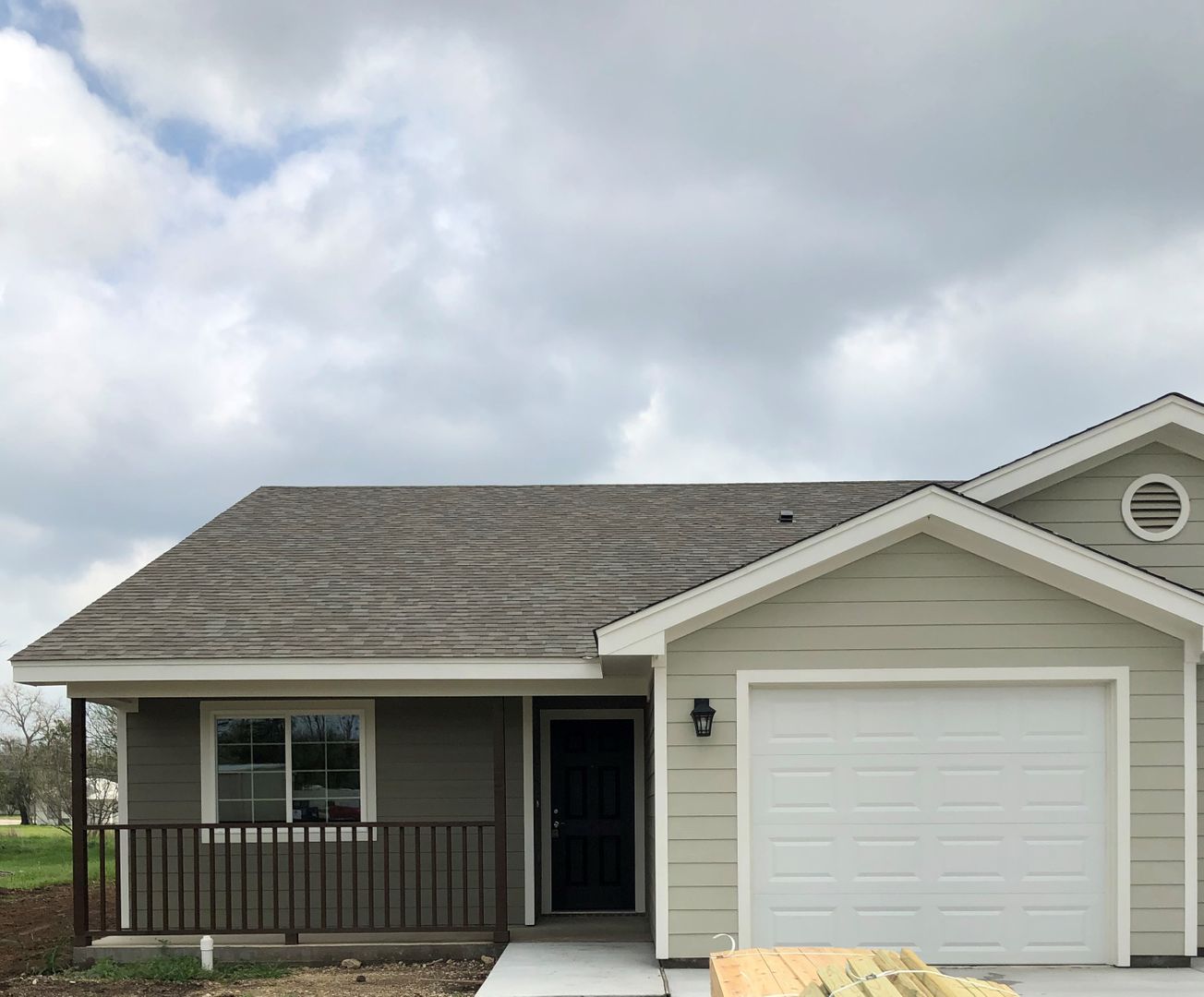 Lampasas Apartment: 509 College St