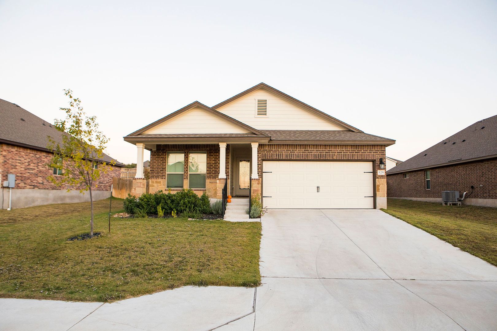 Burnet House: 125 Cinnamon Loop