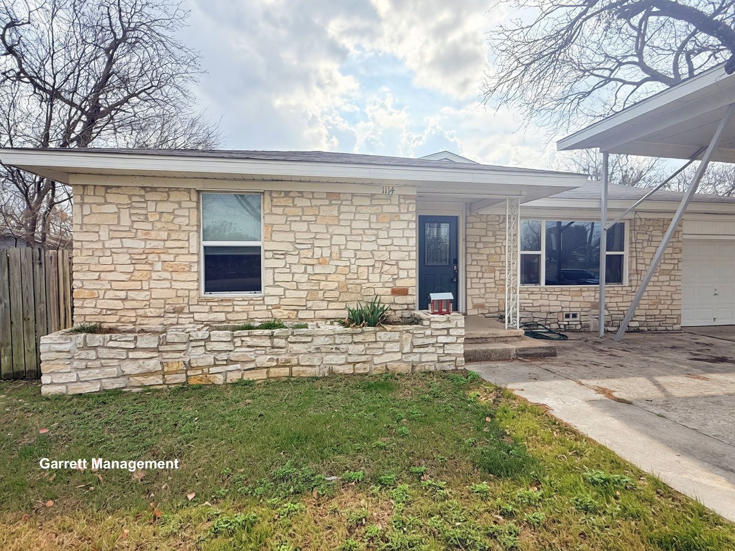 Lampasas House: 1114 Nix Rd