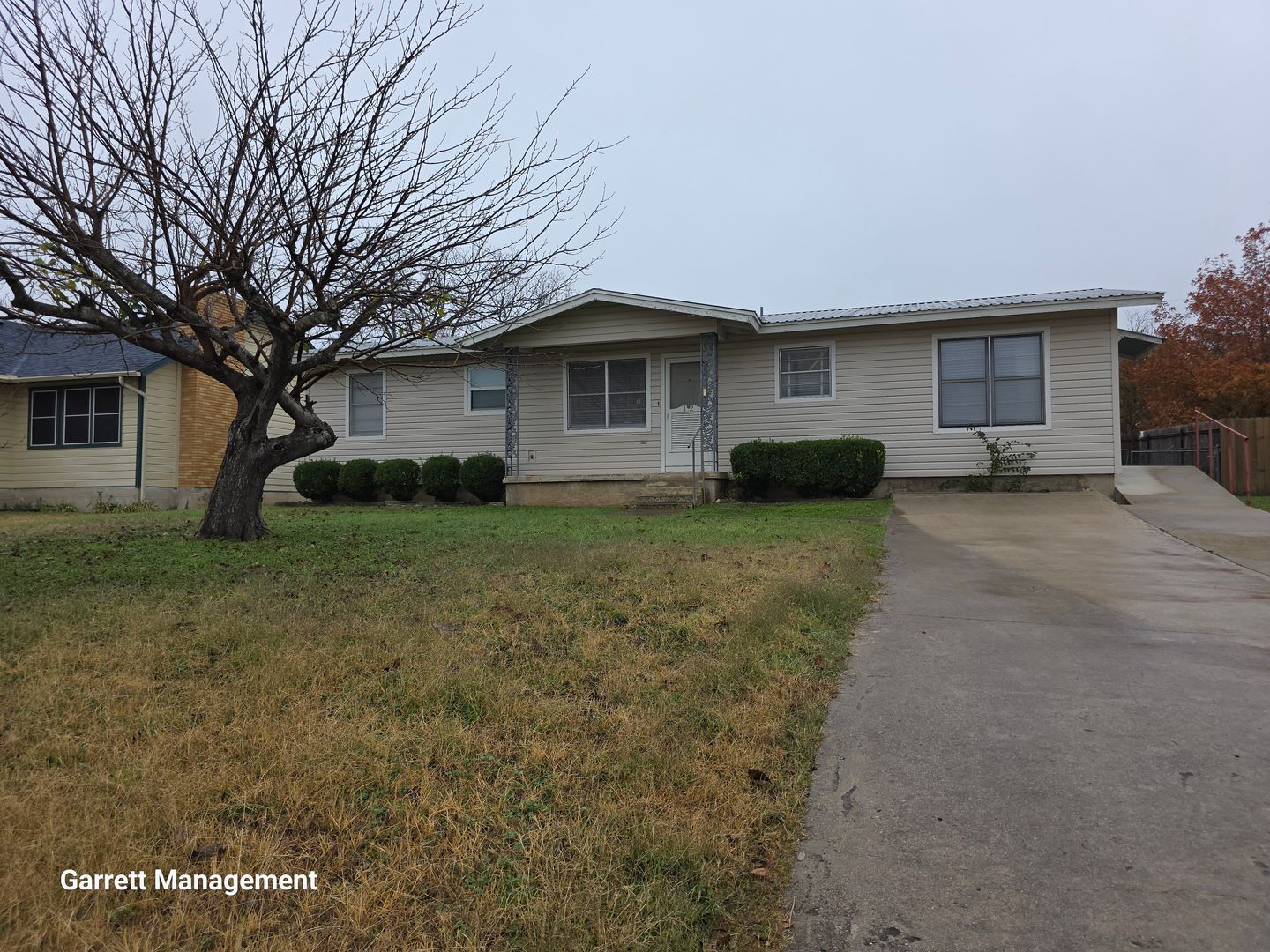 Lampasas House: 12 Del Norte