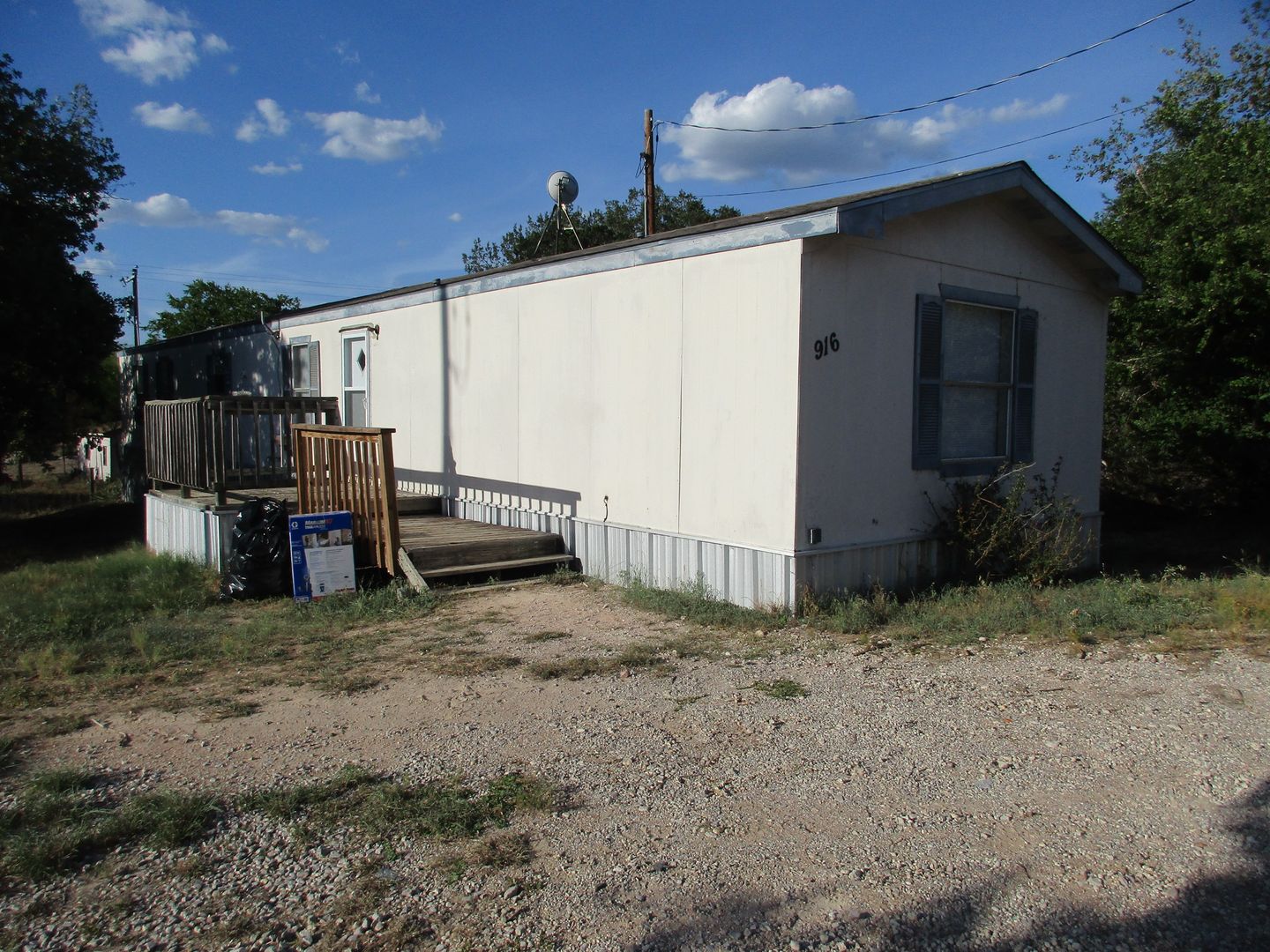 Burnet House: 916 Iroquois Dr