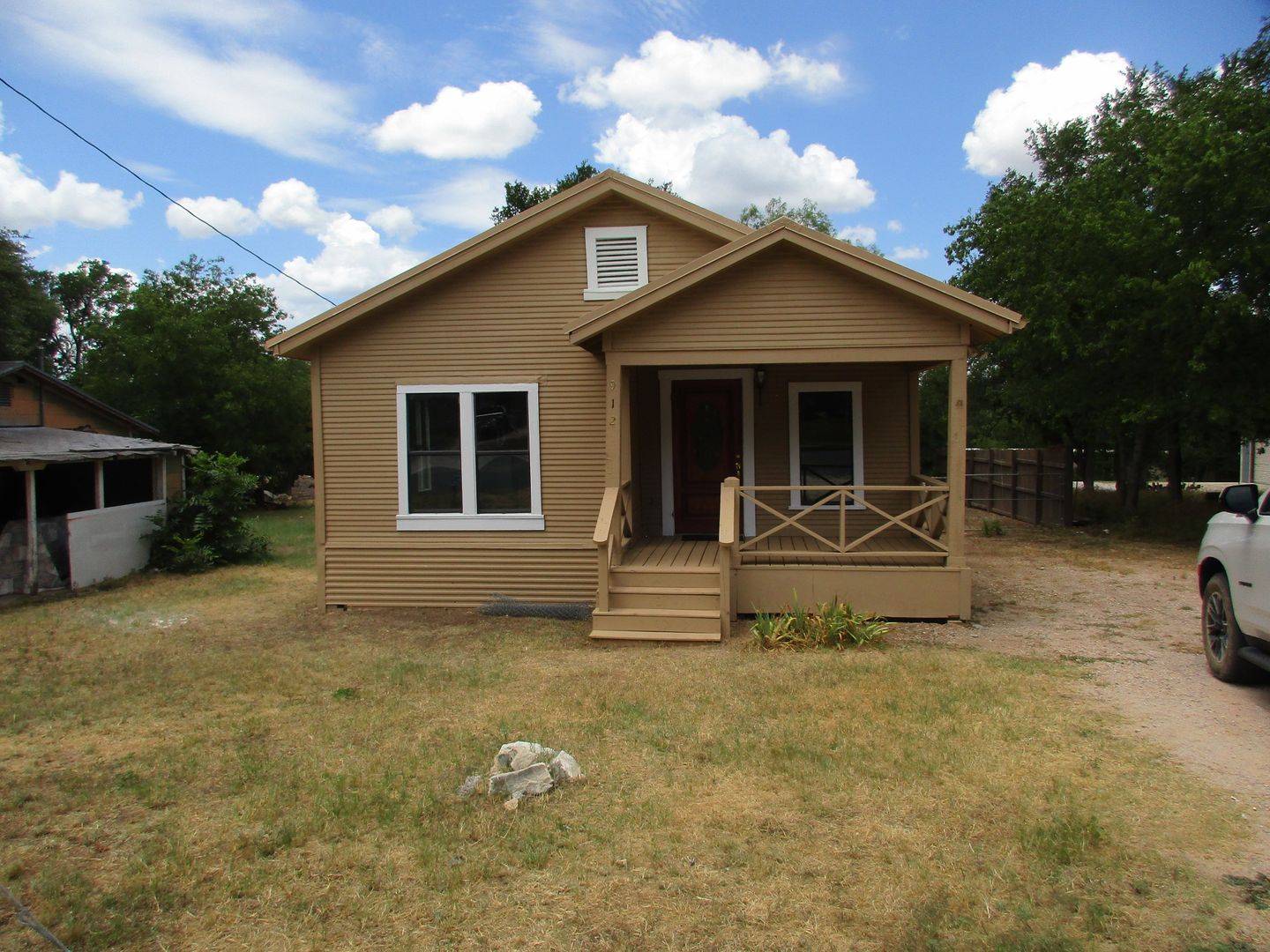 Lampasas House: 912 Campbell