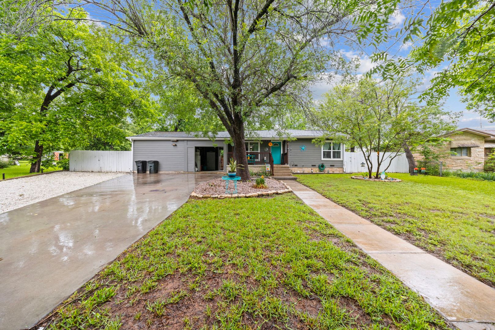 Lampasas House: 70 SueAnn Dr