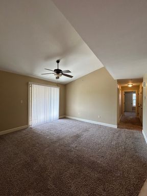 3 bed 2 bath apartment