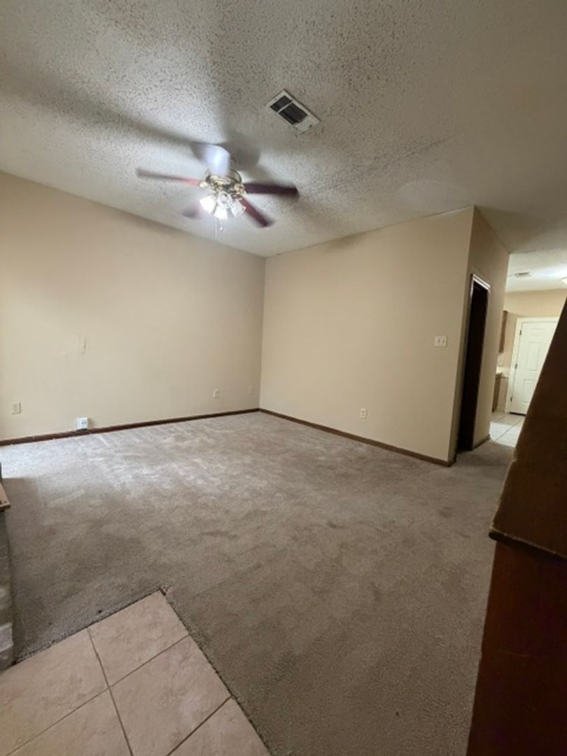 Baton Rouge Apartment: Oneal Lane