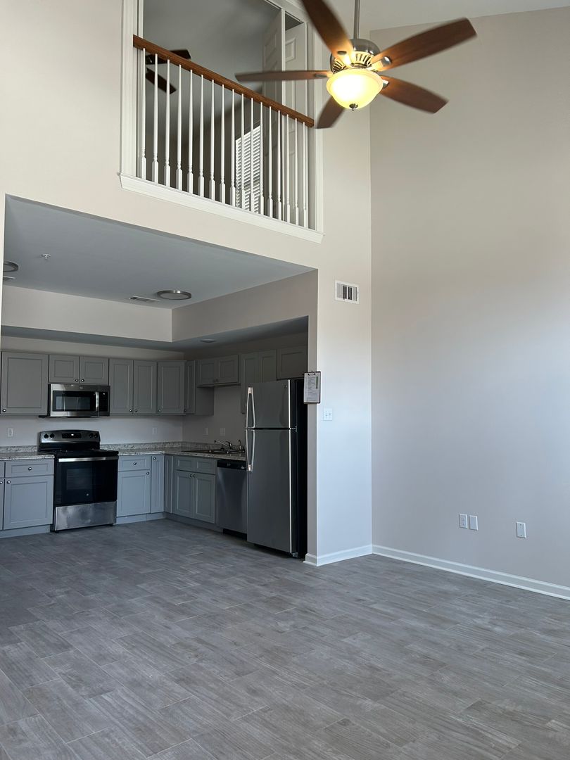 Livingston Apartment: 27360 Timber Creek/17316-17254 Copper Creek