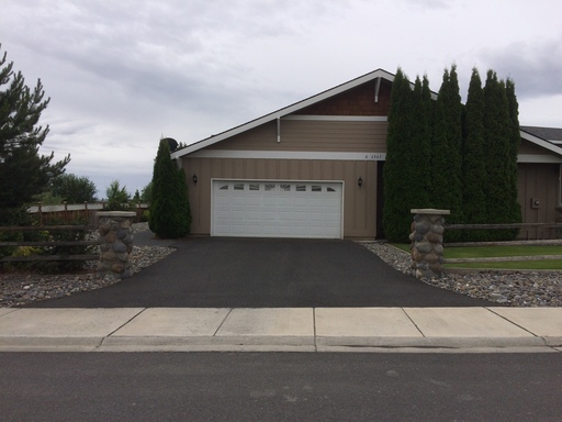 4 Bedroom Home on The Links Golf Course! WSG & Landscaping Included! – photo 1