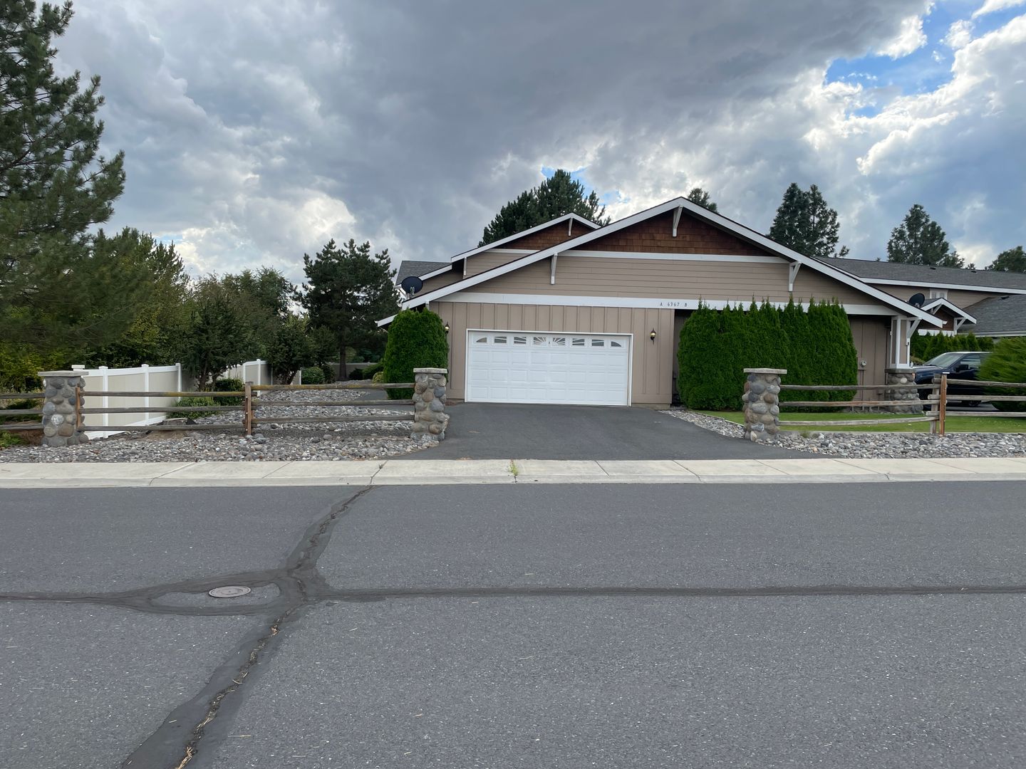 Moses Lake House: 6367 Murray Lane #A