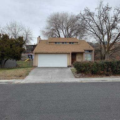 3 Bed 3 Bath Rental at 919 S Garden Dr, Moses Lake, WA – photo 1