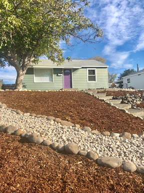 Cute 2 Bed 1 Bath Home in Knolls Vista! – photo 1