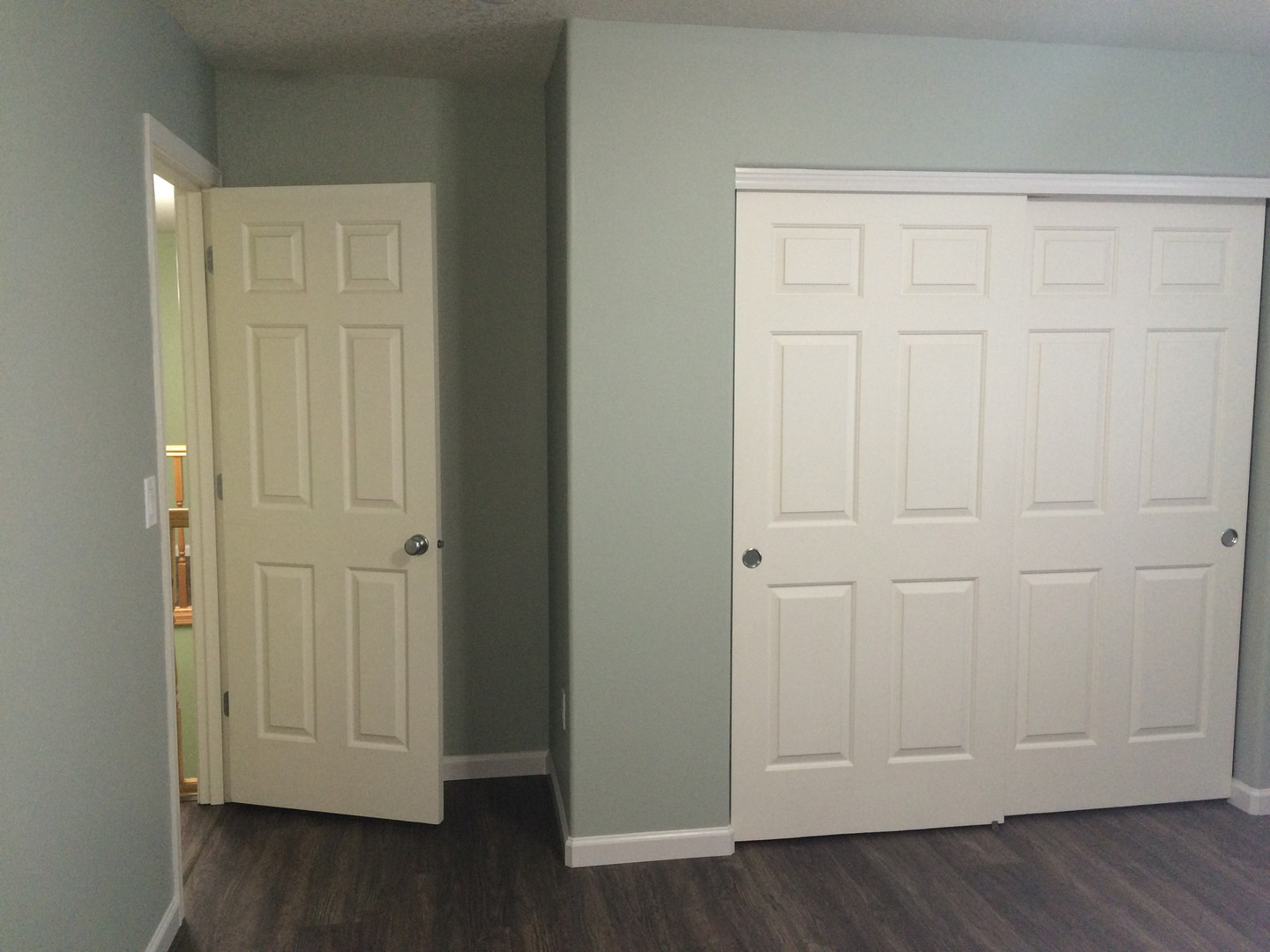 Moses Lake House: 504 S Battery Rd