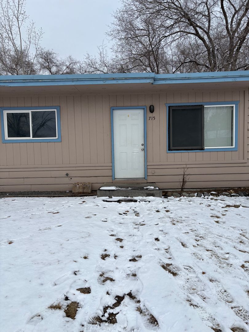 Moses Lake House: 715 woodberry