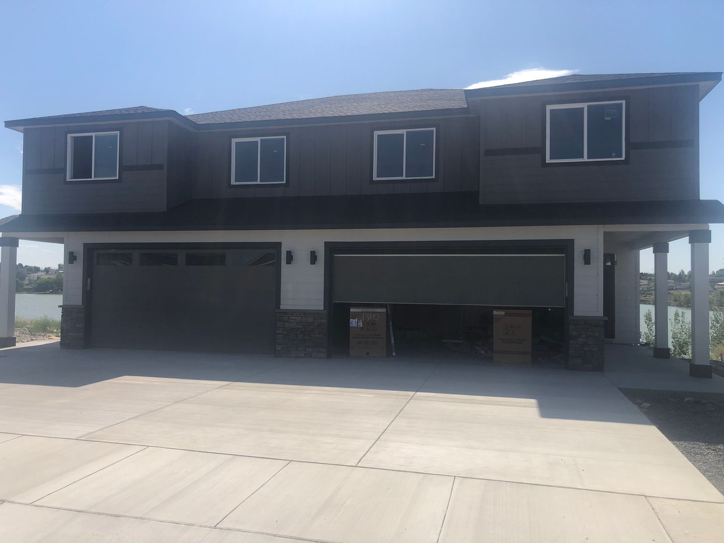 Moses Lake Townhome: 1417 W Lakeside Dr