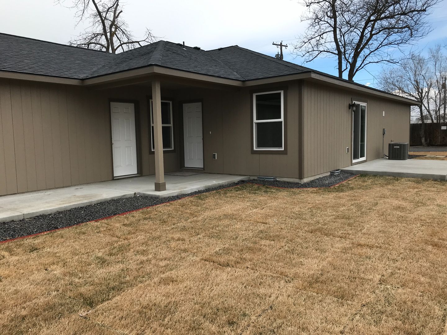 Moses Lake House: 613 Locust B