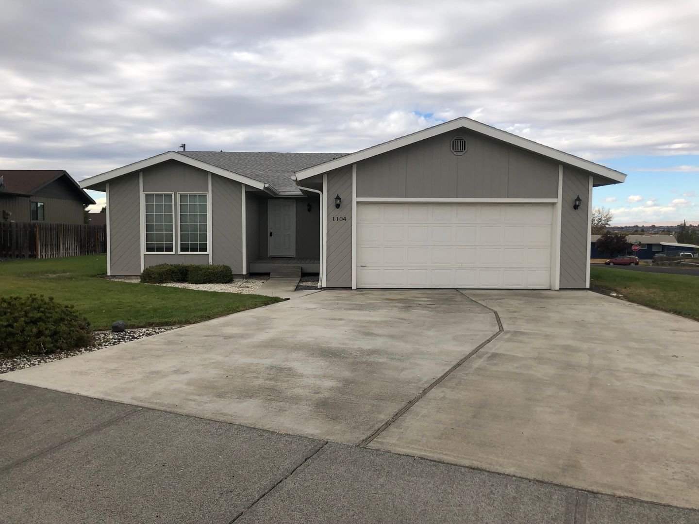 1104 S Jefferson Ave , Moses Lake, WA 98837