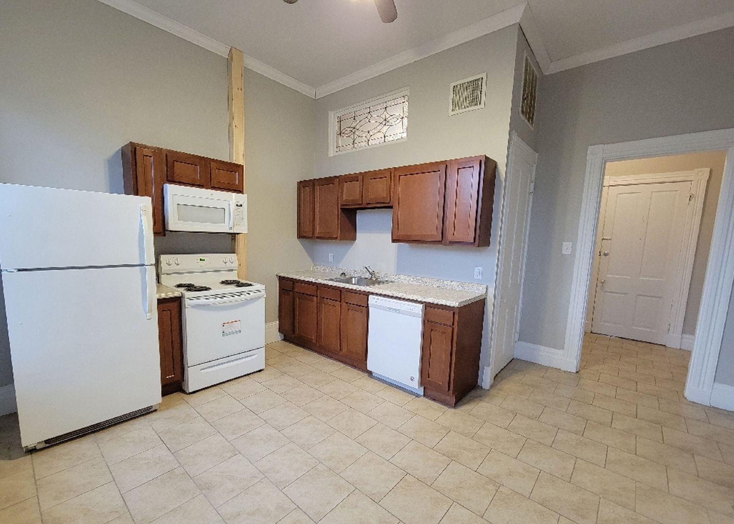 Cincinnati Apartment: 2215-2217-2219 Ohio Avenue