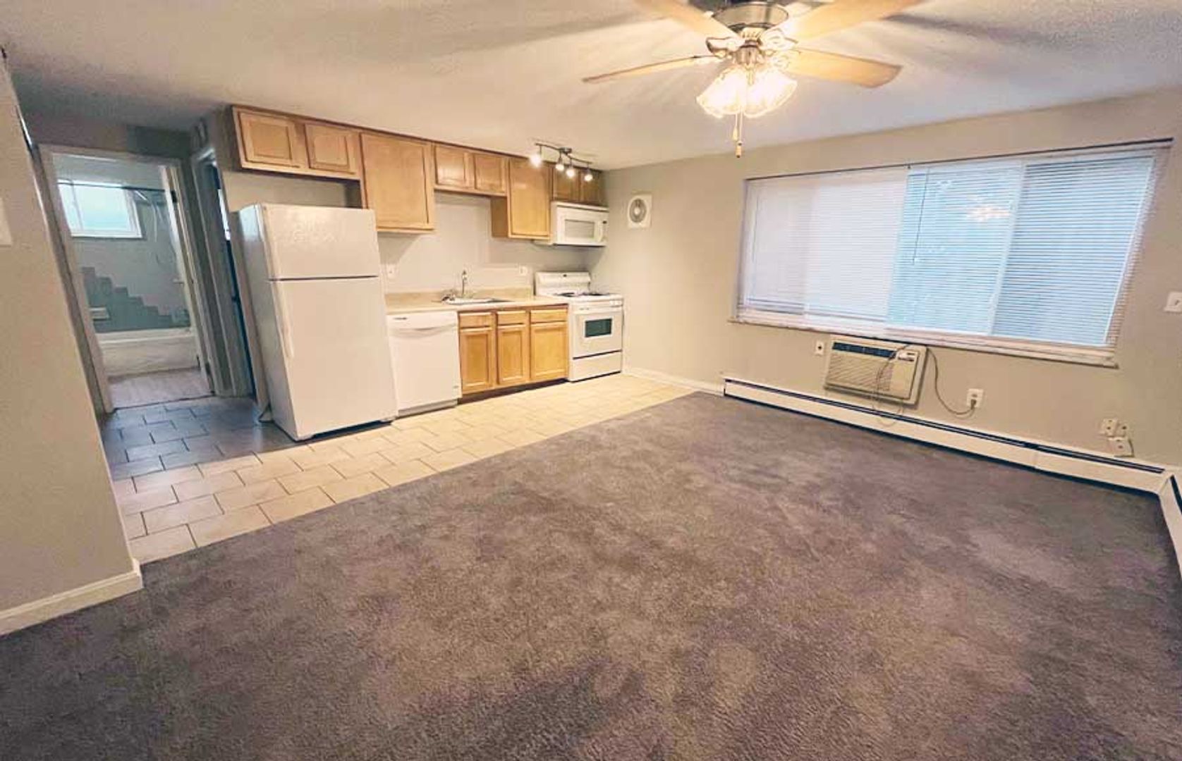 Cincinnati Apartment: 3233 Whitfield Avenue