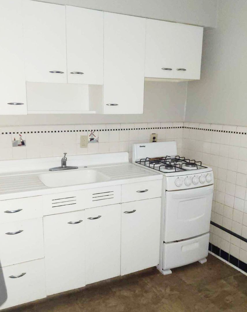 Cincinnati Apartment: 3025 Clifton Avenue