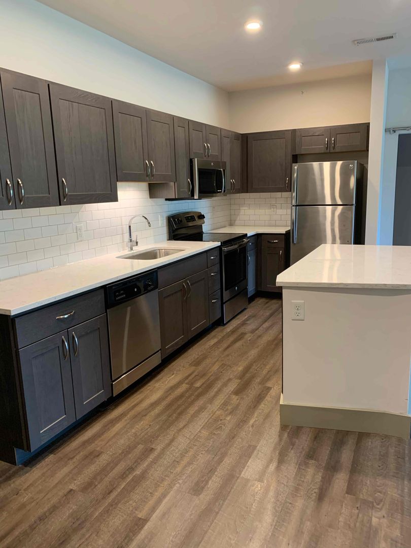 Cincinnati Apartment: 3240 Whitfield Avenue