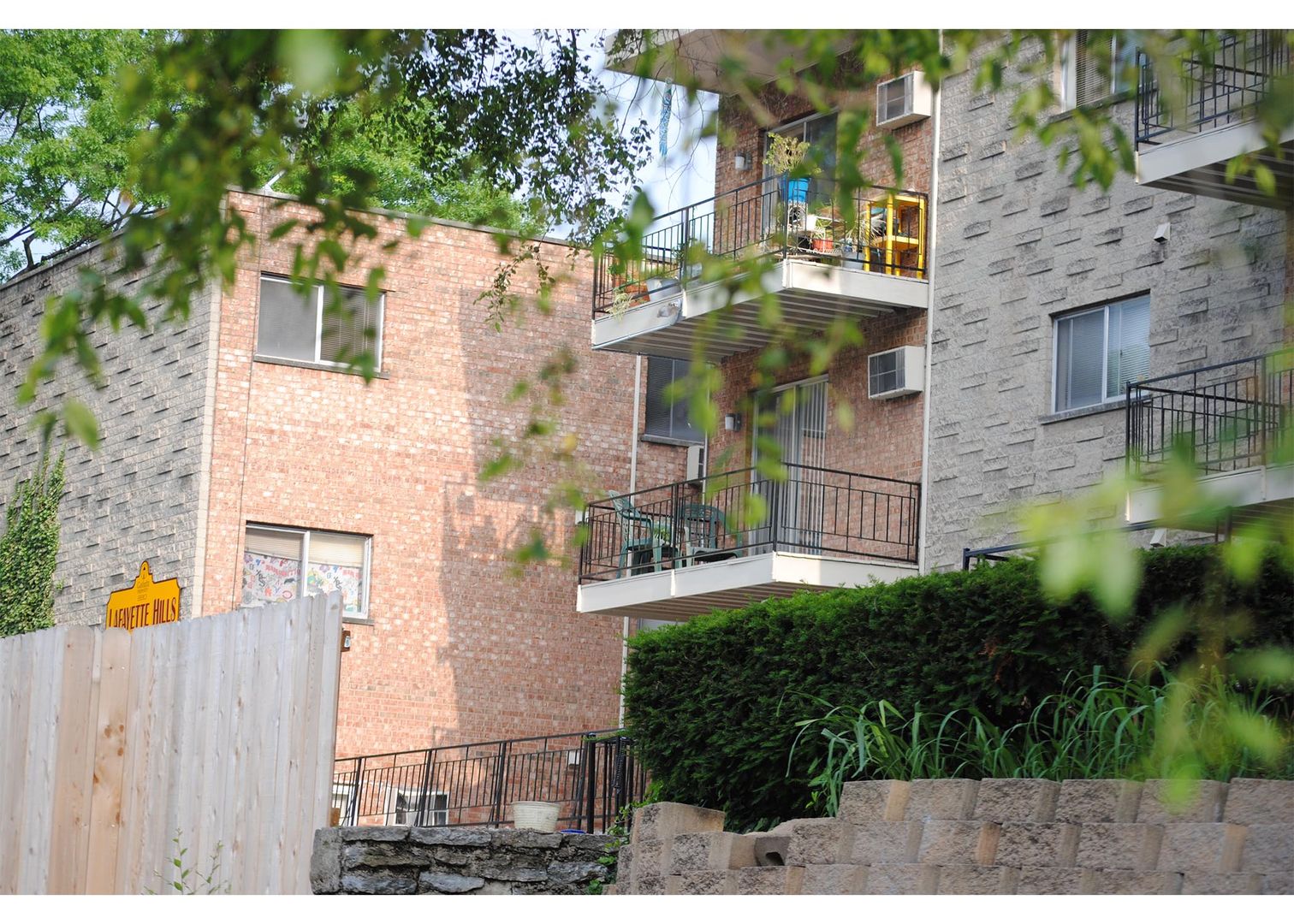 Cincinnati Apartment: 880 Lafayette Avenue