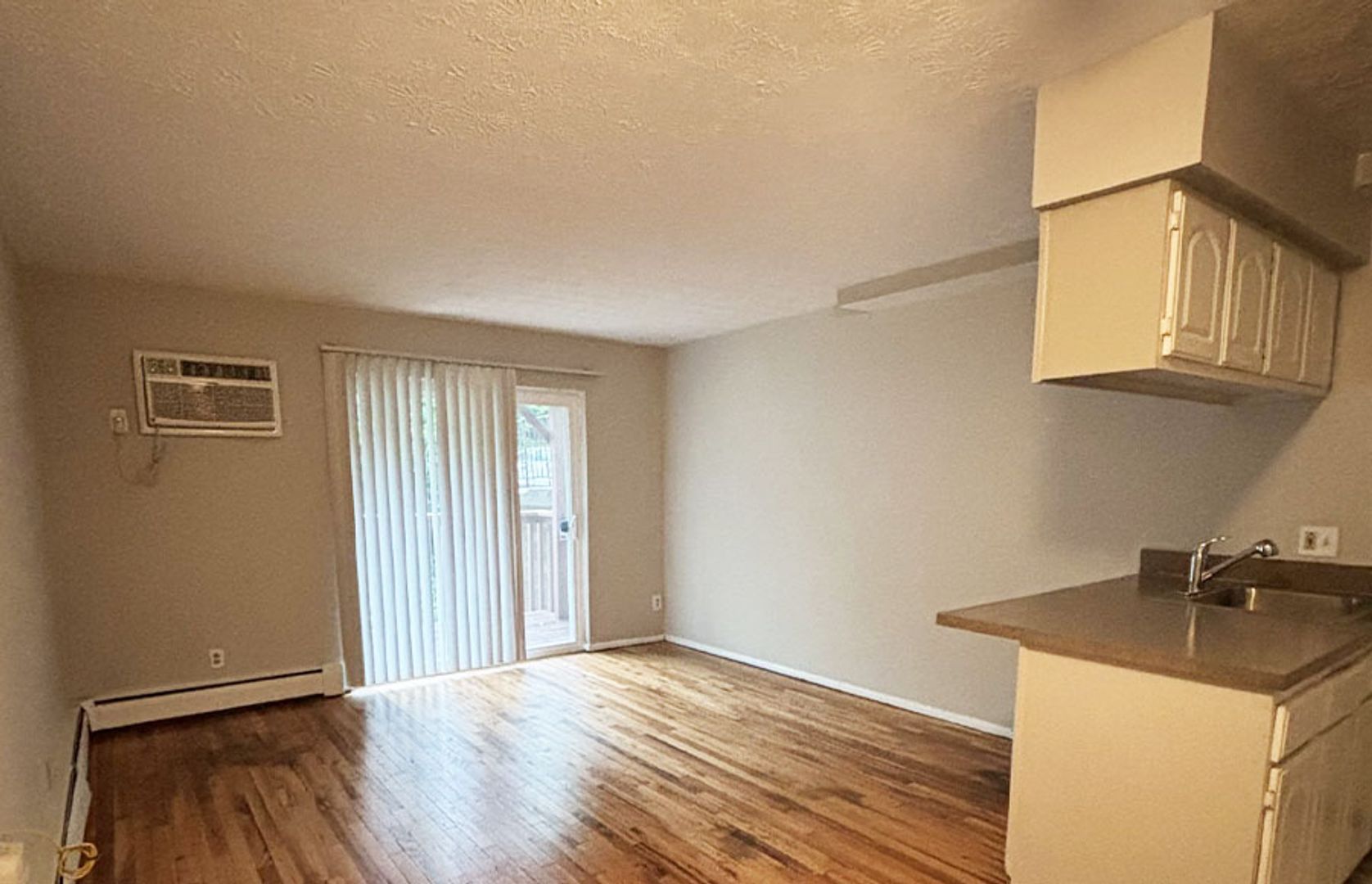 Cincinnati Apartment: 714 Clifton Colony Dr