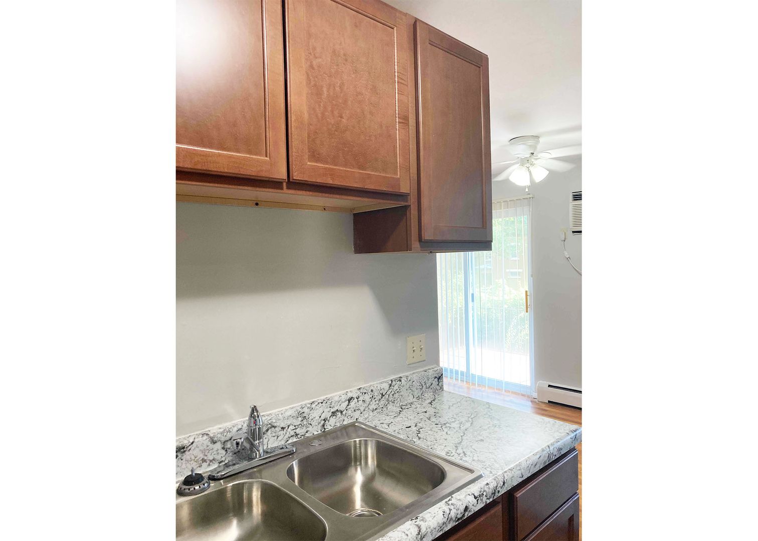 Cincinnati Apartment: 3245 Bishop Street