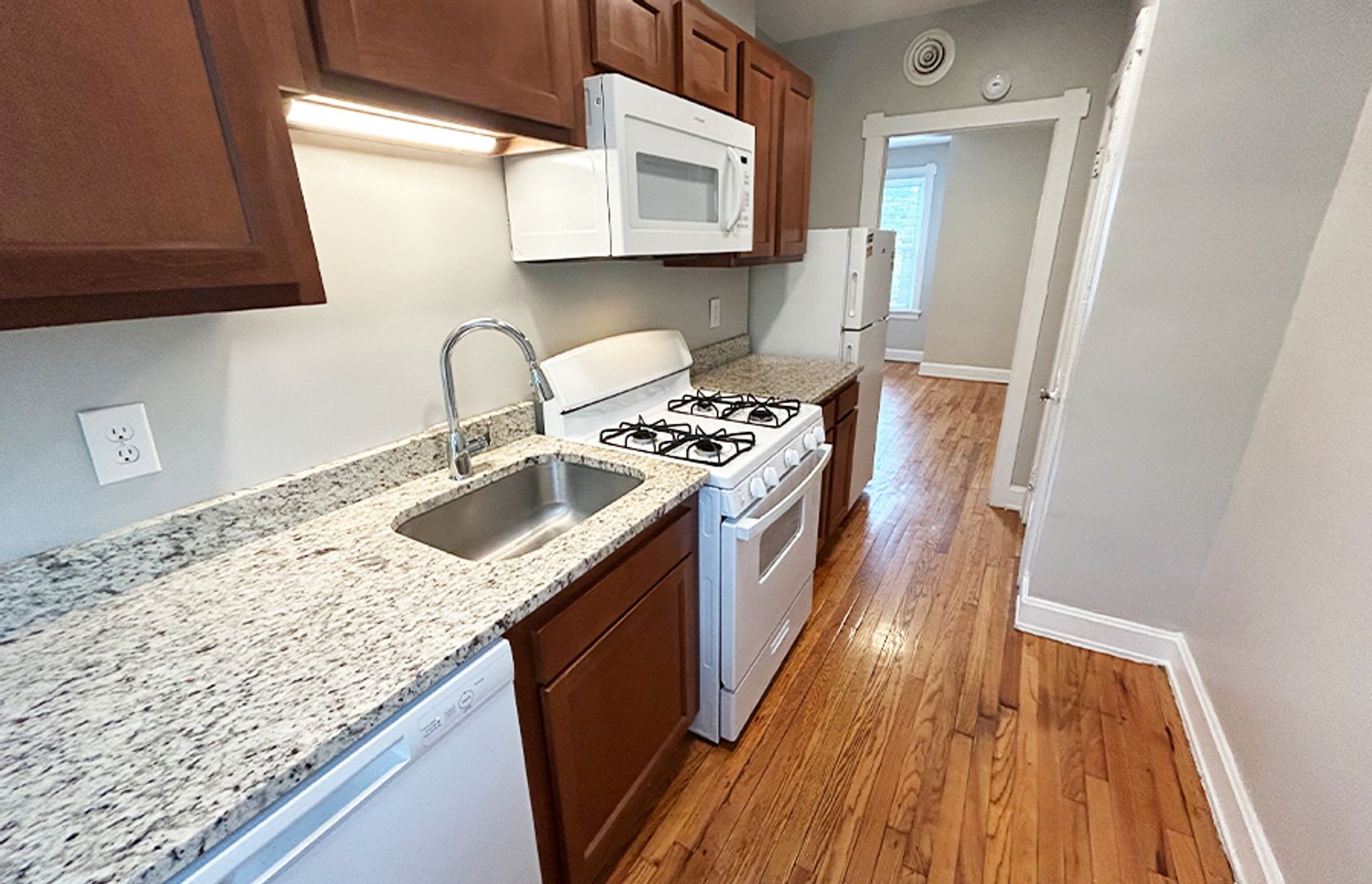 Cincinnati Apartment: 3404 Whitfield Avenue