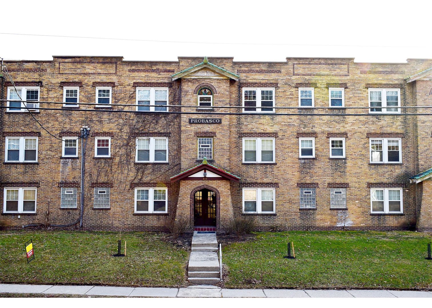 Cincinnati Apartment: 415-419-423 Probasco Street