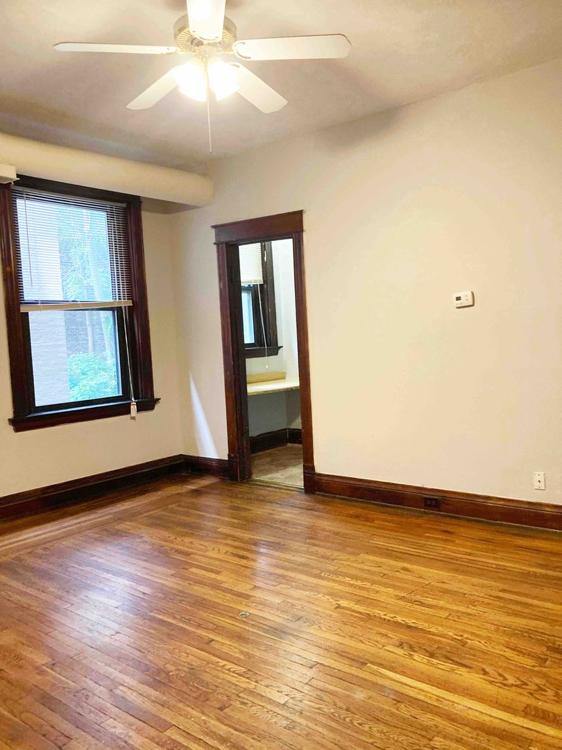 Cincinnati Apartment: 3241 Jefferson Avenue