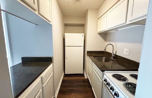 630 Lowell Ave #8 – photo 1
