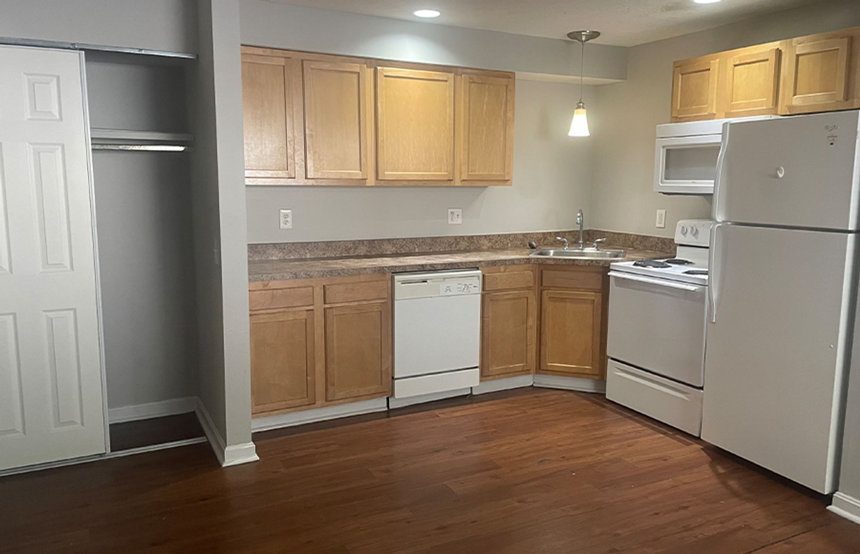 Cincinnati Apartment: 550 Lowell Avenue