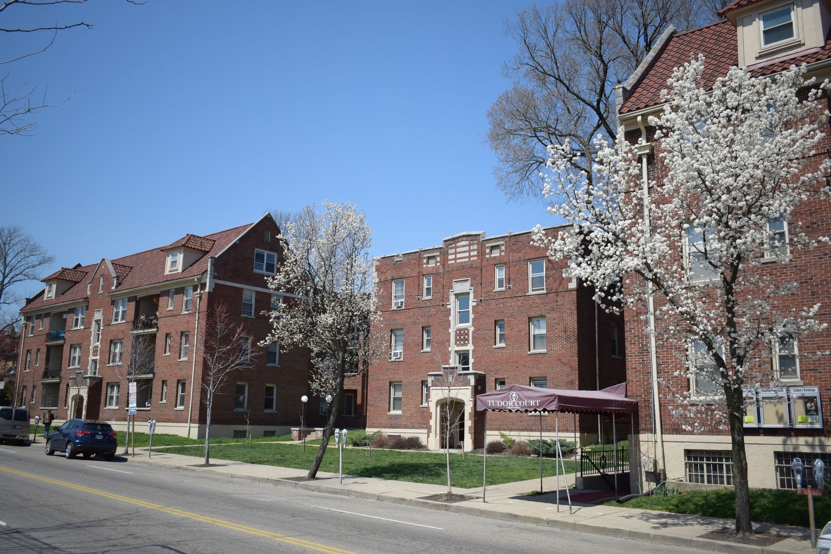 Cincinnati Apartment: 3404 Whitfield Avenue