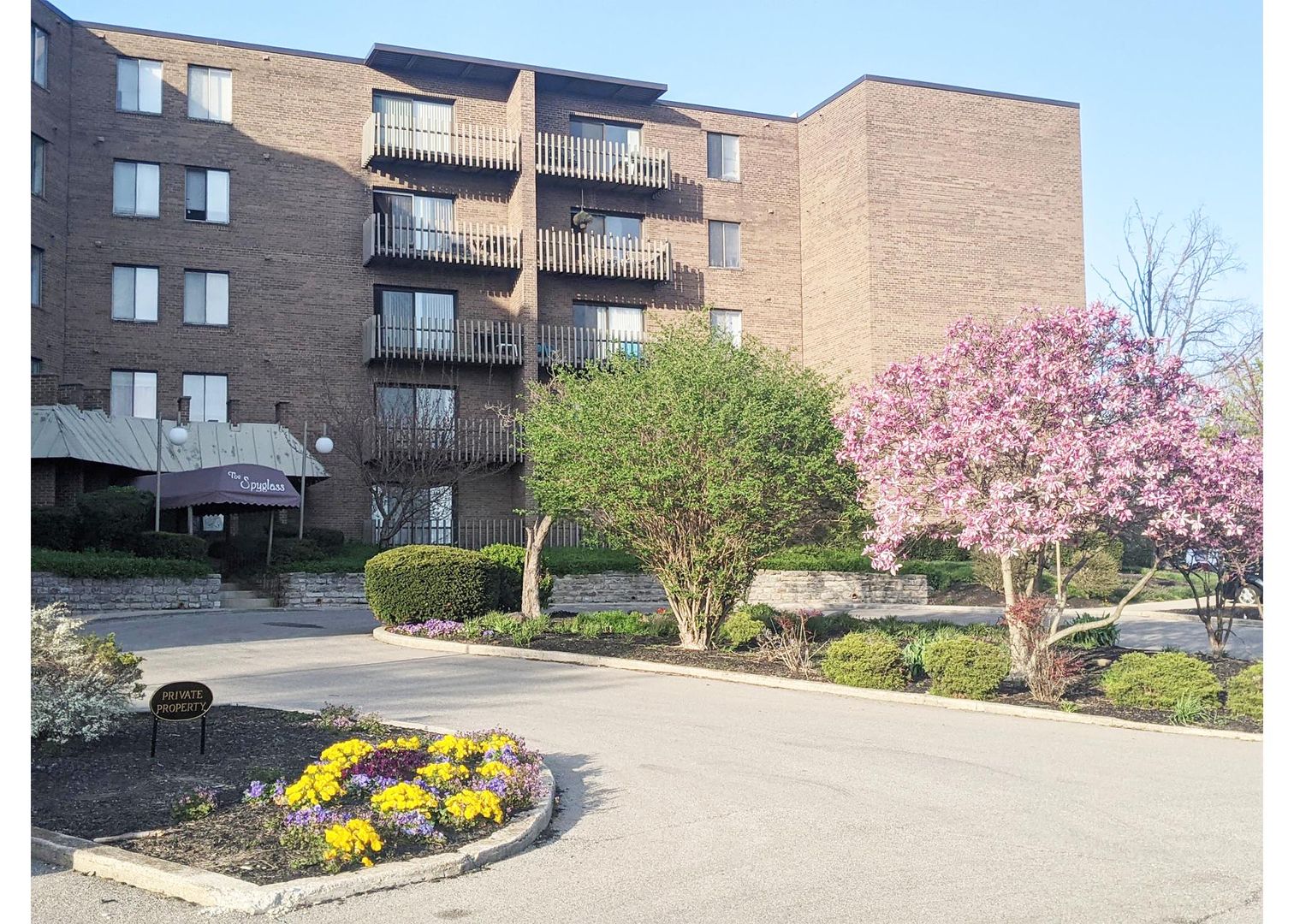 Cincinnati Apartment: 1600 Thompson Heights