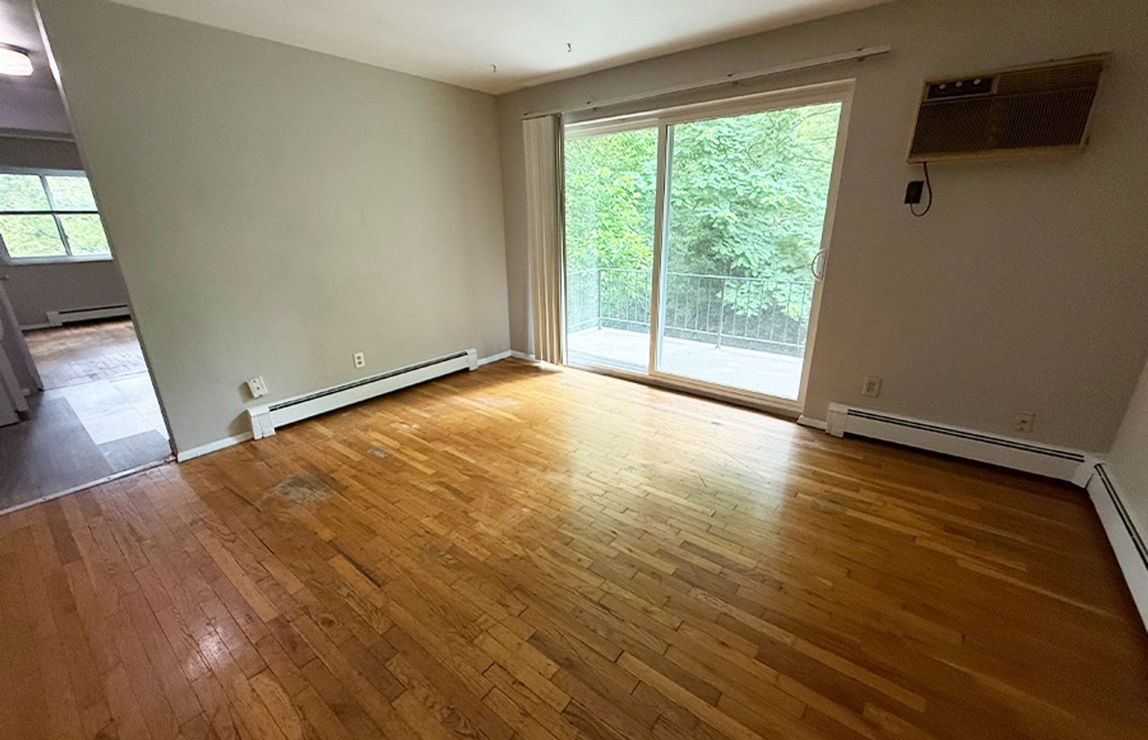 Cincinnati Apartment: 3209 Bishop Street