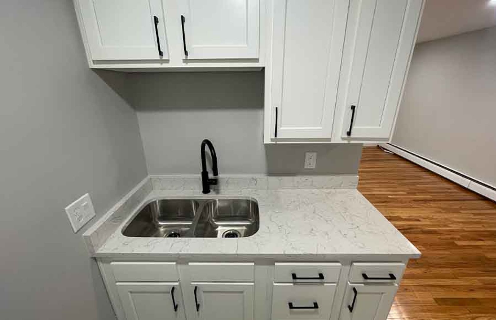 Cincinnati Apartment: 3051 Marshall Avenue