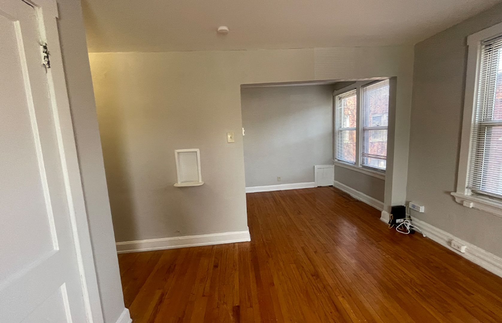 Cincinnati Apartment: 3404 Whitfield Avenue