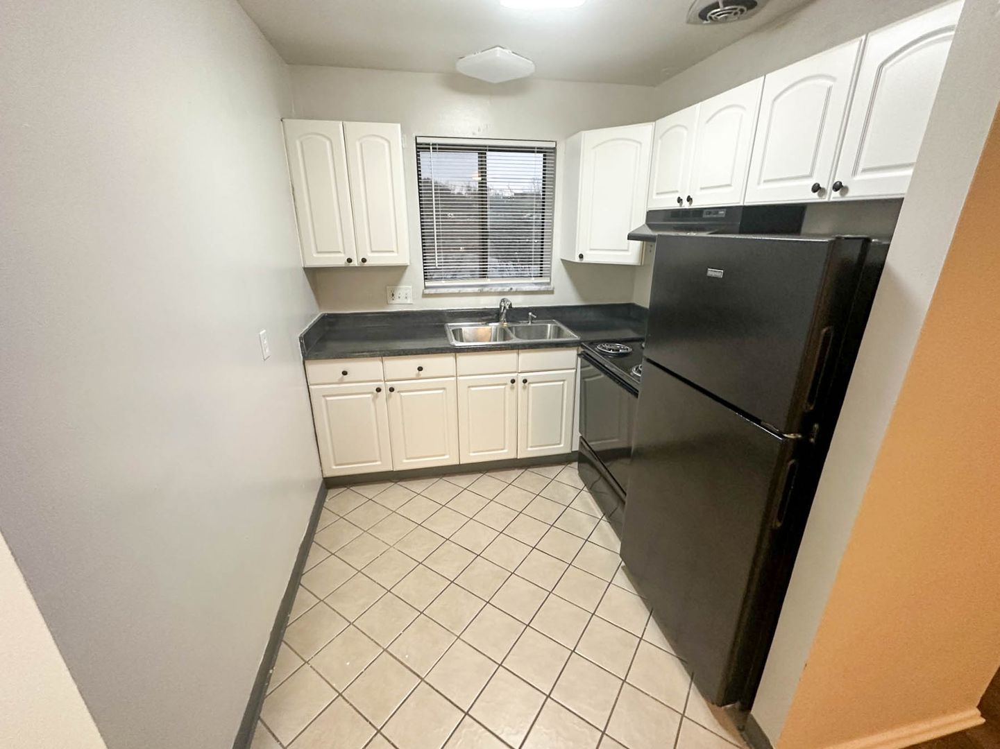 Cincinnati Apartment: 714 Clifton Colony Dr