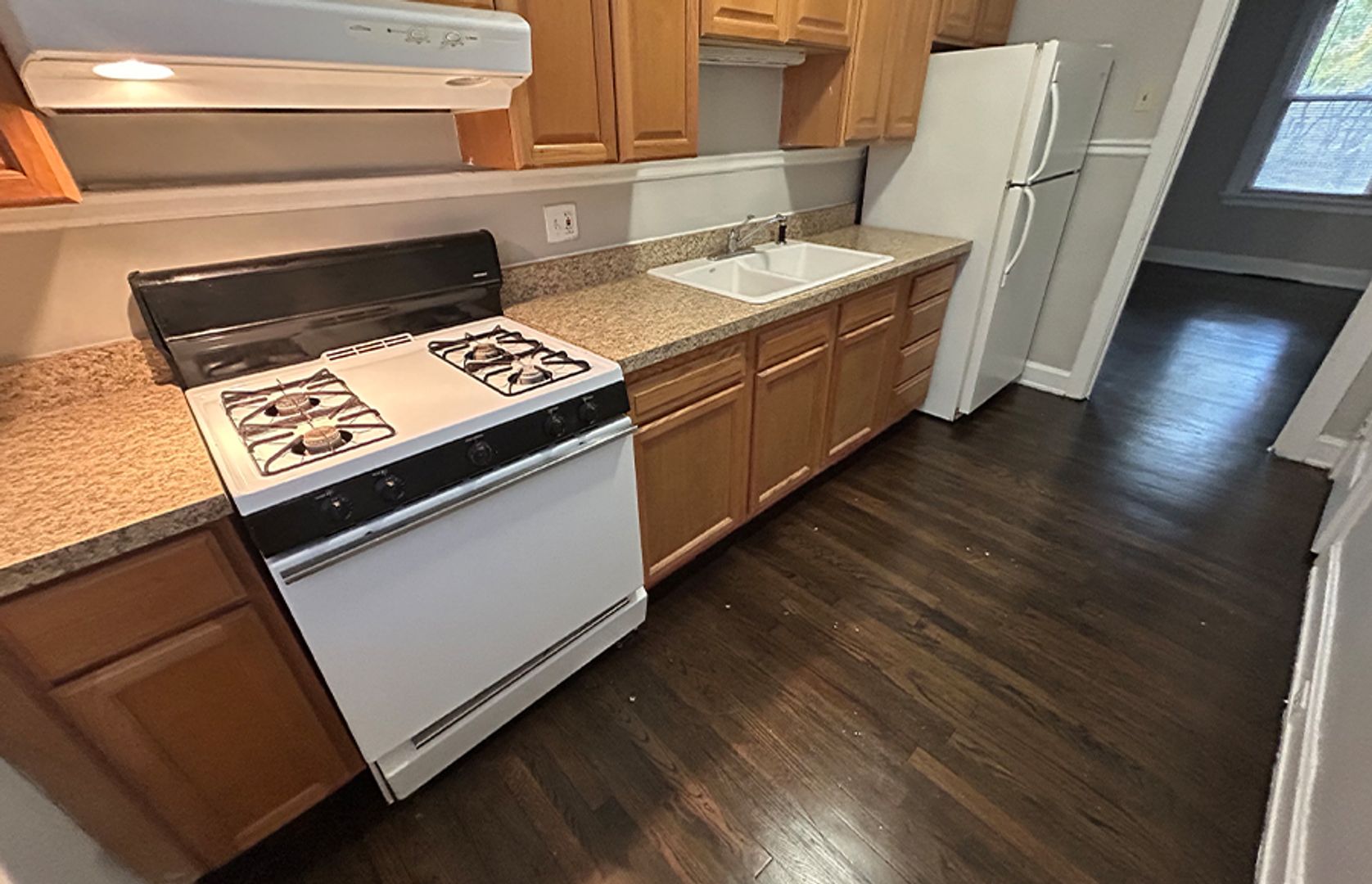 Cincinnati Apartment: 3404 Whitfield Avenue