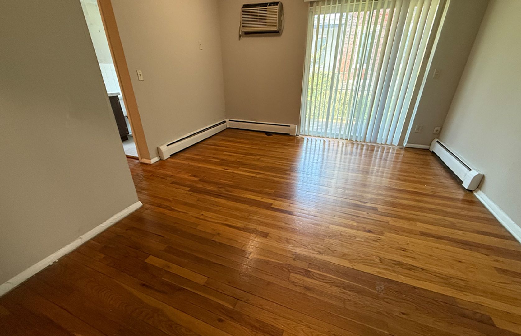 Cincinnati Apartment: 3245 Bishop Street