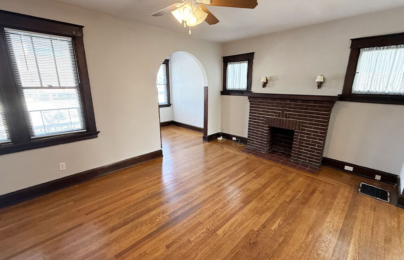 CINCINNATI House: 2904 Jefferson Avenue