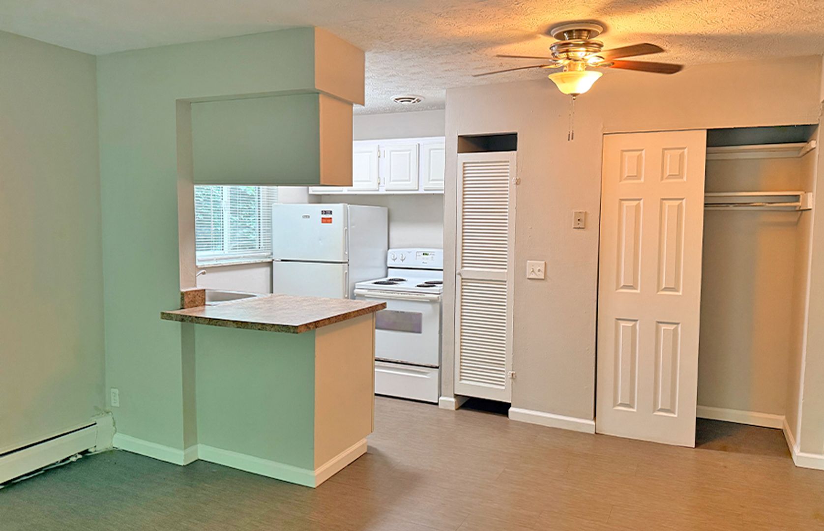 Cincinnati Apartment: 714 Clifton Colony Dr