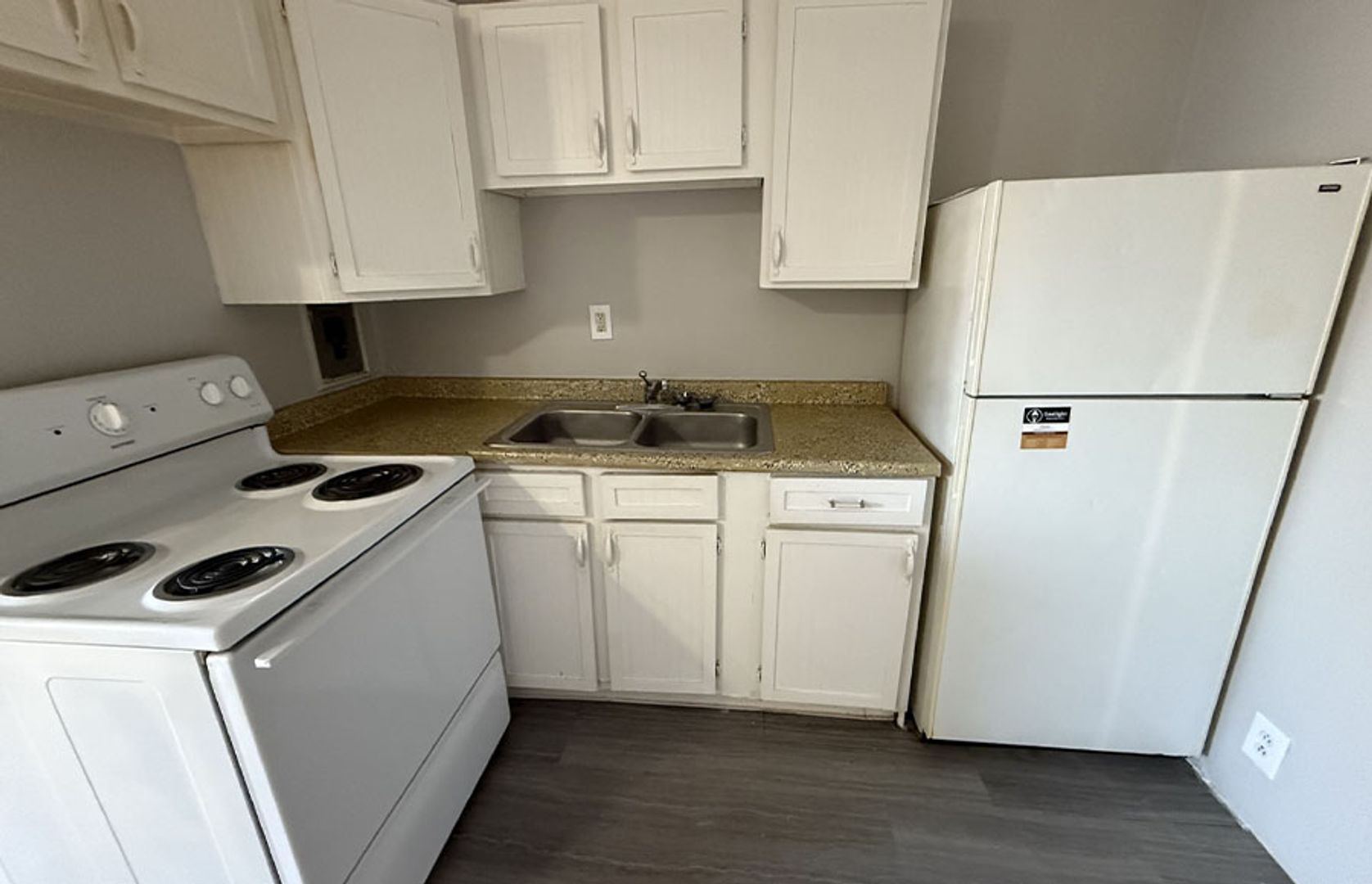 Cincinnati Apartment: 332 Ludlow Avenue