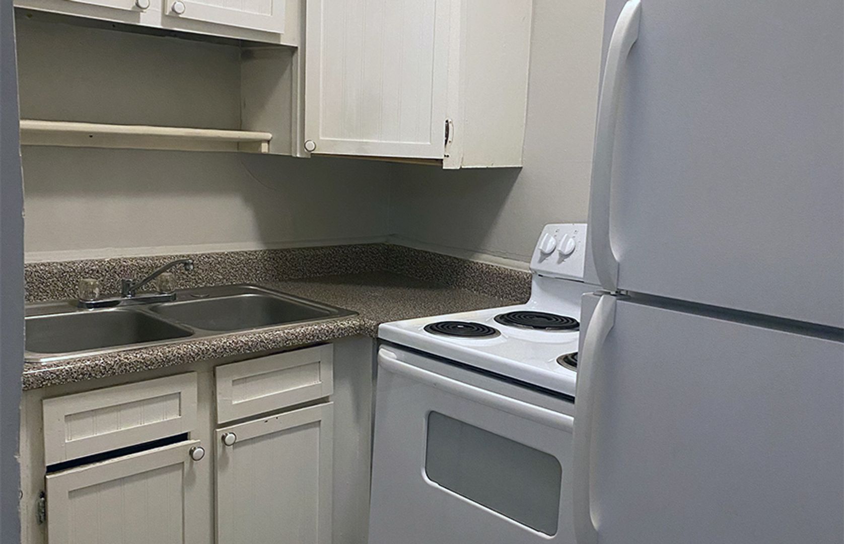 Cincinnati Apartment: 332 Ludlow Avenue