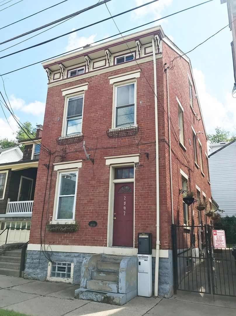 Cincinnati Apartment: 2902 Jefferson Avenue