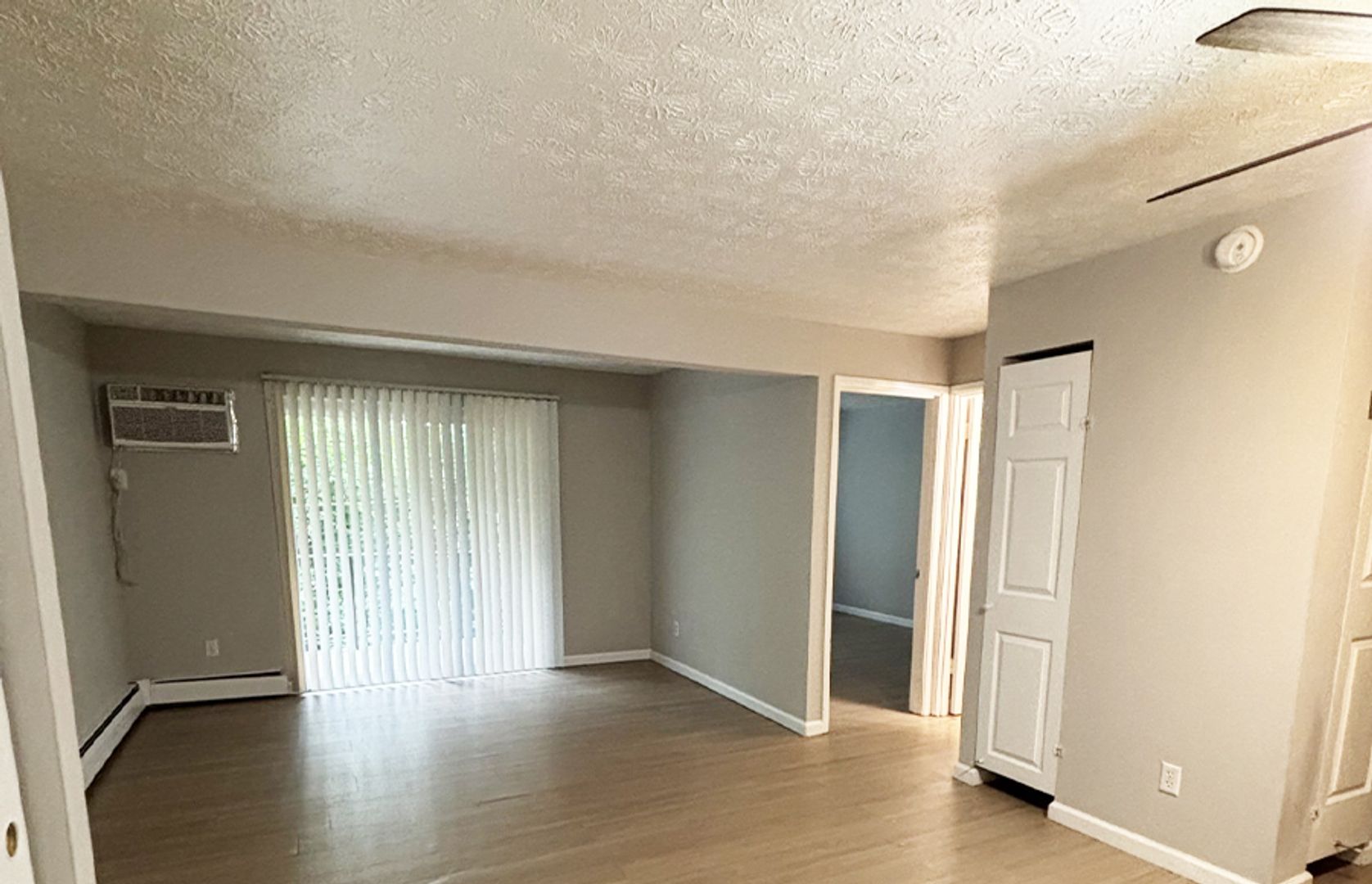 Cincinnati Apartment: 714 Clifton Colony Dr