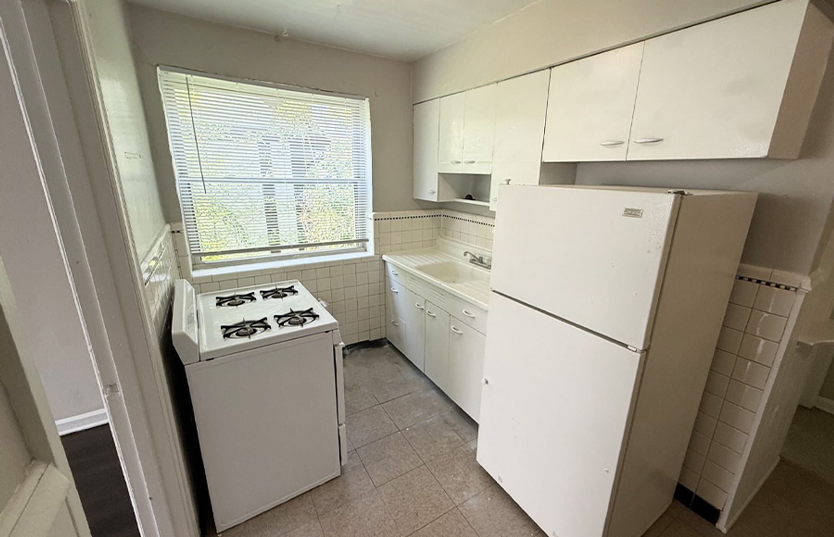 Cincinnati Apartment: 3025 Clifton Avenue