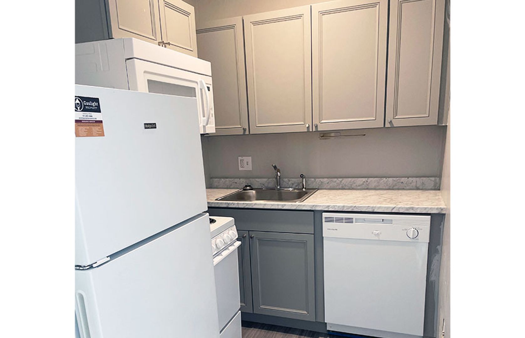 Cincinnati Apartment: 332 Ludlow Avenue