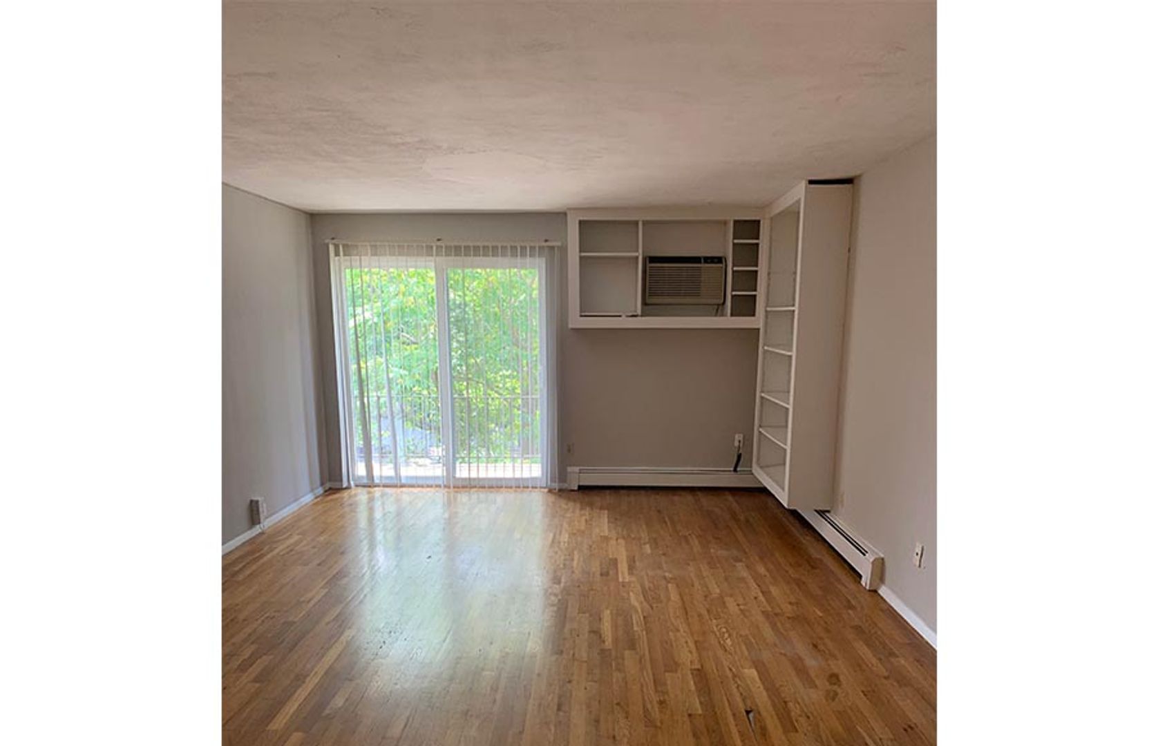 Cincinnati Apartment: 3239 Bishop Street