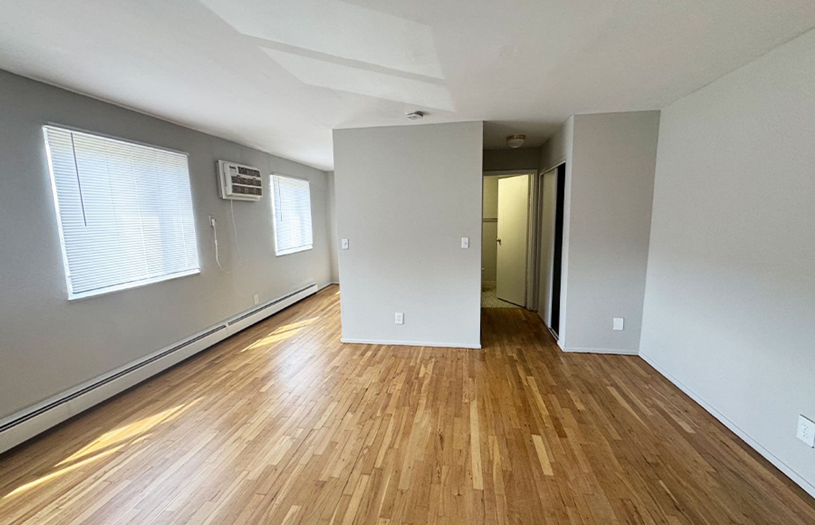 Cincinnati Apartment: 860 Beecher Street
