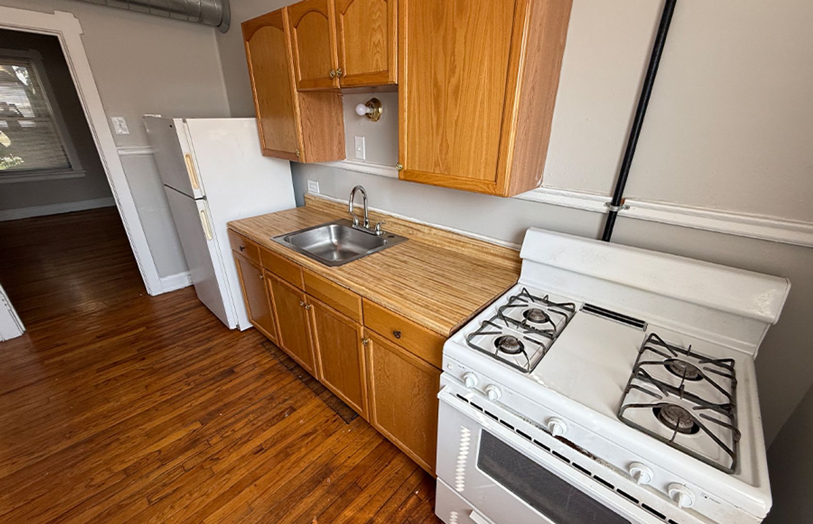 Cincinnati Apartment: 3404 Whitfield Avenue